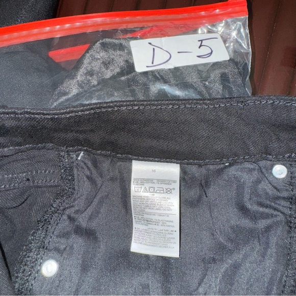 Old Navy NWT! Black Jack High-Waisted Secret-Smooth Pockets O.G. Straight Jeans - Picture 10 of 16